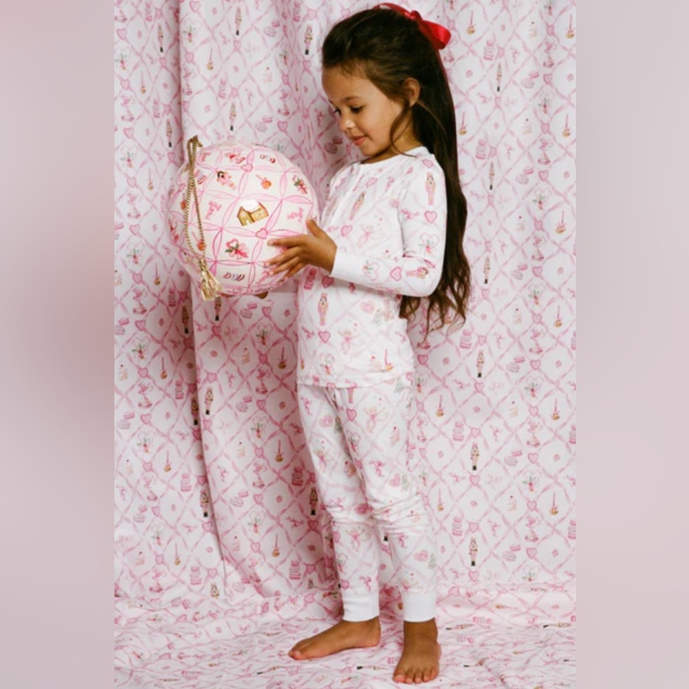 LoveShackFancy x Roller Rabbit Sugarplum Lattice Kids Pajamas—14